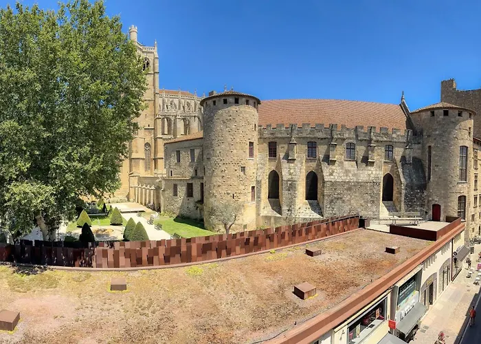 Le Jardin De La Cathedrale - T2 - Centre - Emplacement & Vue Extraordinaires * Ναρμπόν